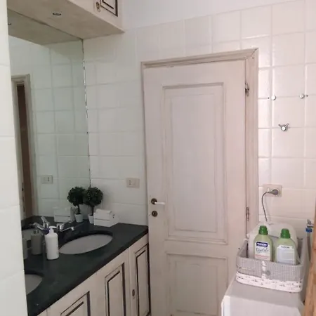 Trilocale A 20mt Dal Mare - Budello Apartment